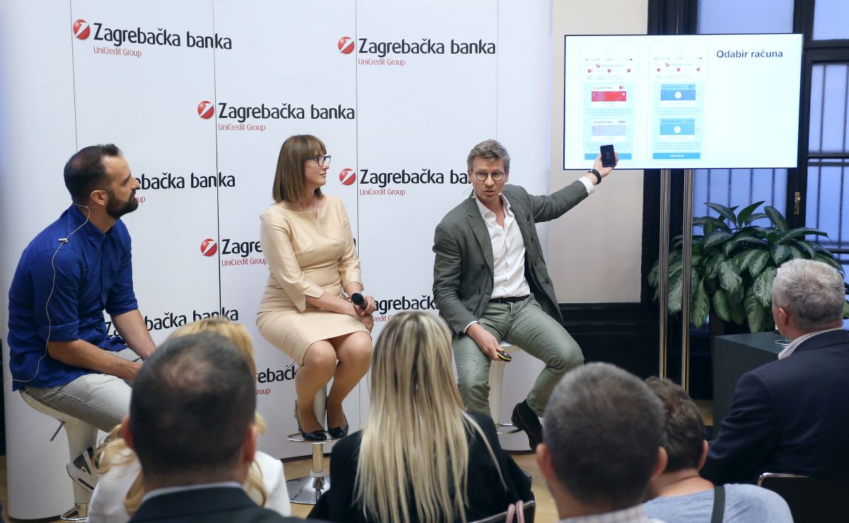 Luka Tomakovi Direktor kanala isporuke Zagrebaka banka