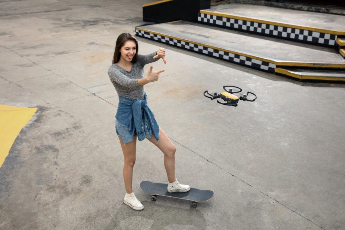 DJI dronovi SPARK 003