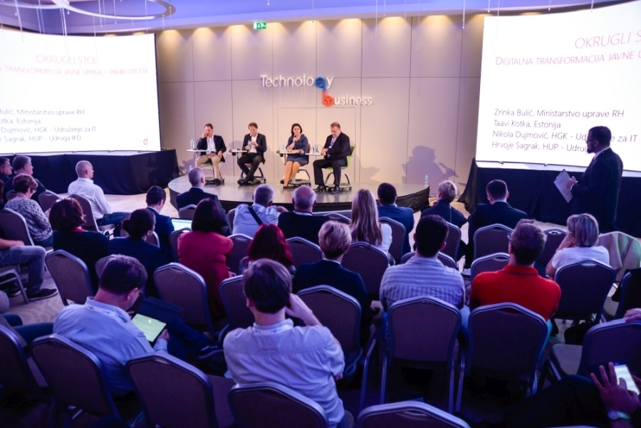 WD18 OkrStol DigTrans 01