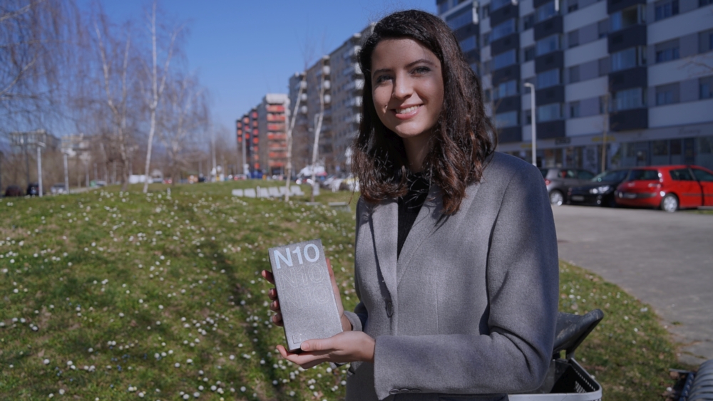 OnePlus Nord N10 5G - kutija u ruci - Antonija Knežević