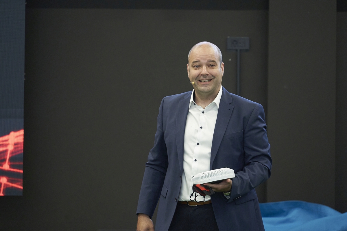 Tomislav Makar, glavni direktor za tehniku i informacijske tehnologije A1 Hrvatska Tomislav Makar, glavni direktor za tehniku i informacijske tehnologije A1 Hrvatska