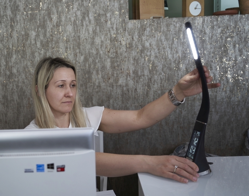 MeanIT_L5_LED stolna svjetiljka