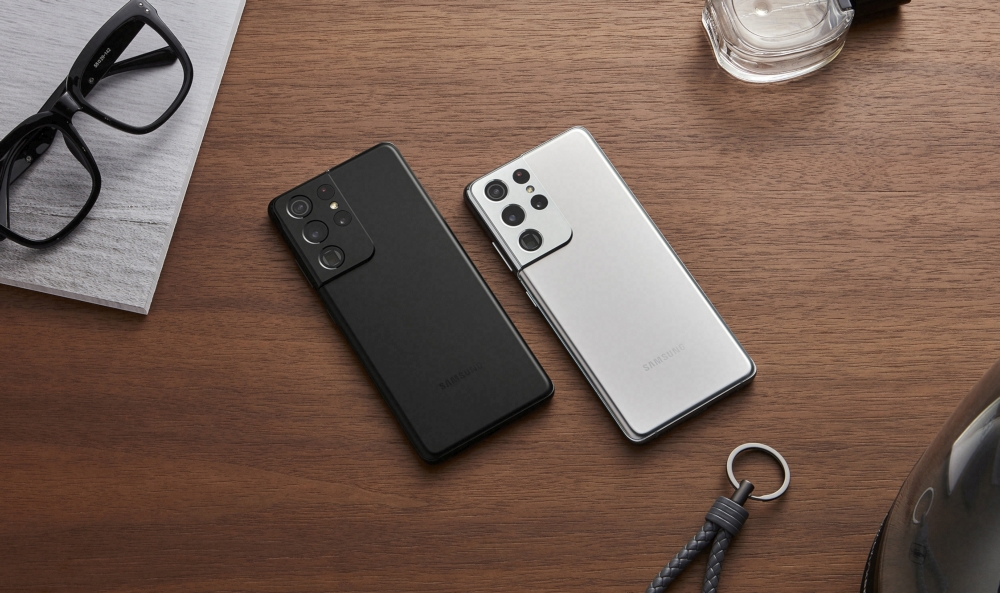 Galaxys21ultra_black_silver