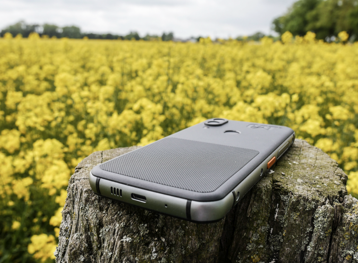 CAT_S62Pro_Highlander