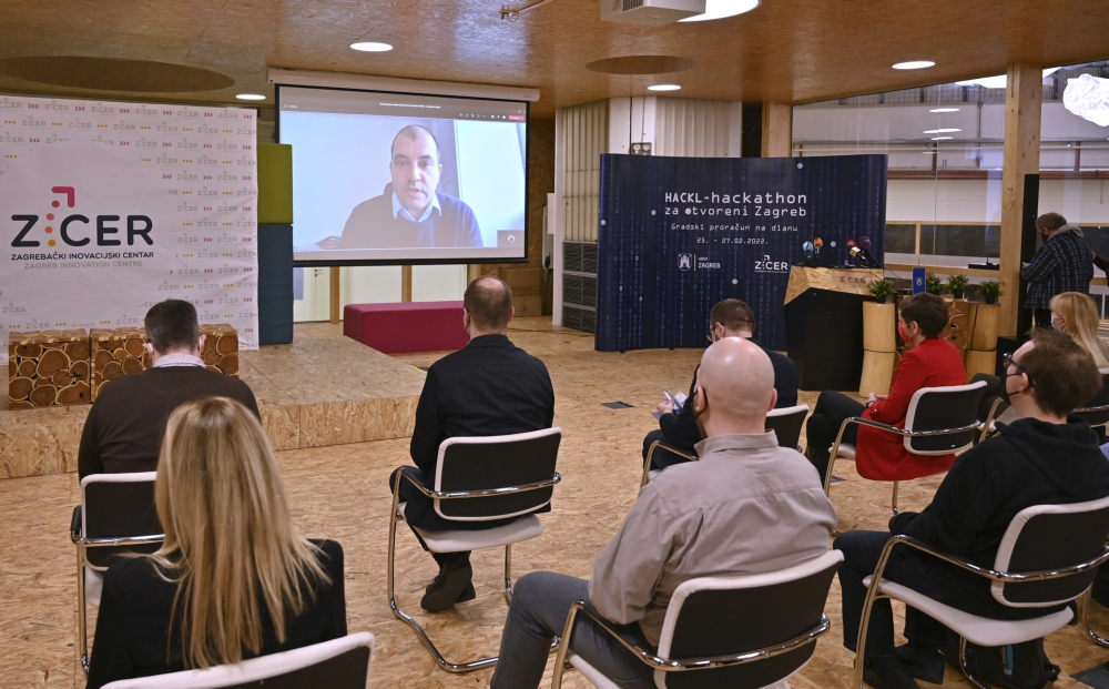 ZICER_SmartCity_Frane Šesnić ZICER_SmartCity_Frane Šesnić