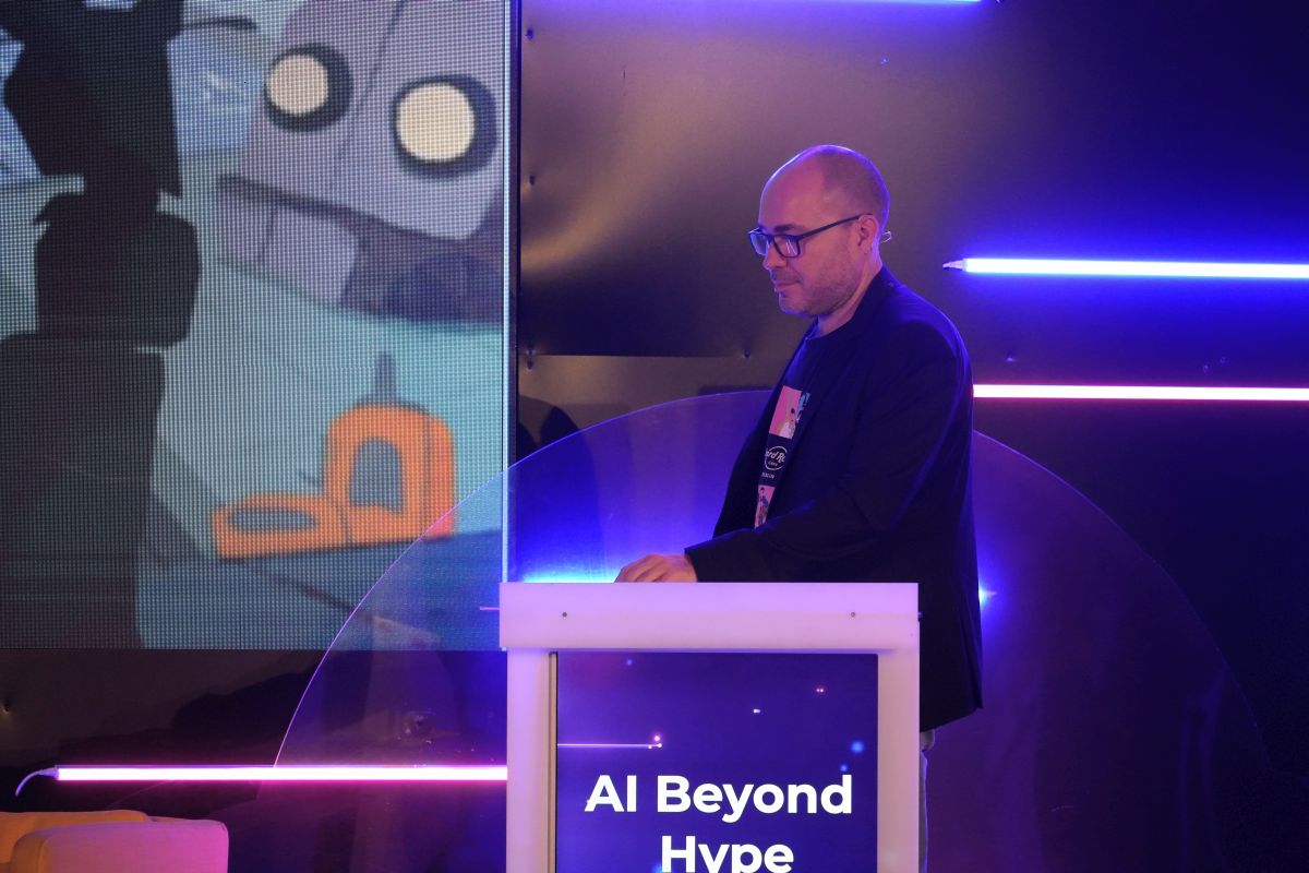 Dragan-Petric_BUG Dragan-Petric_BUG