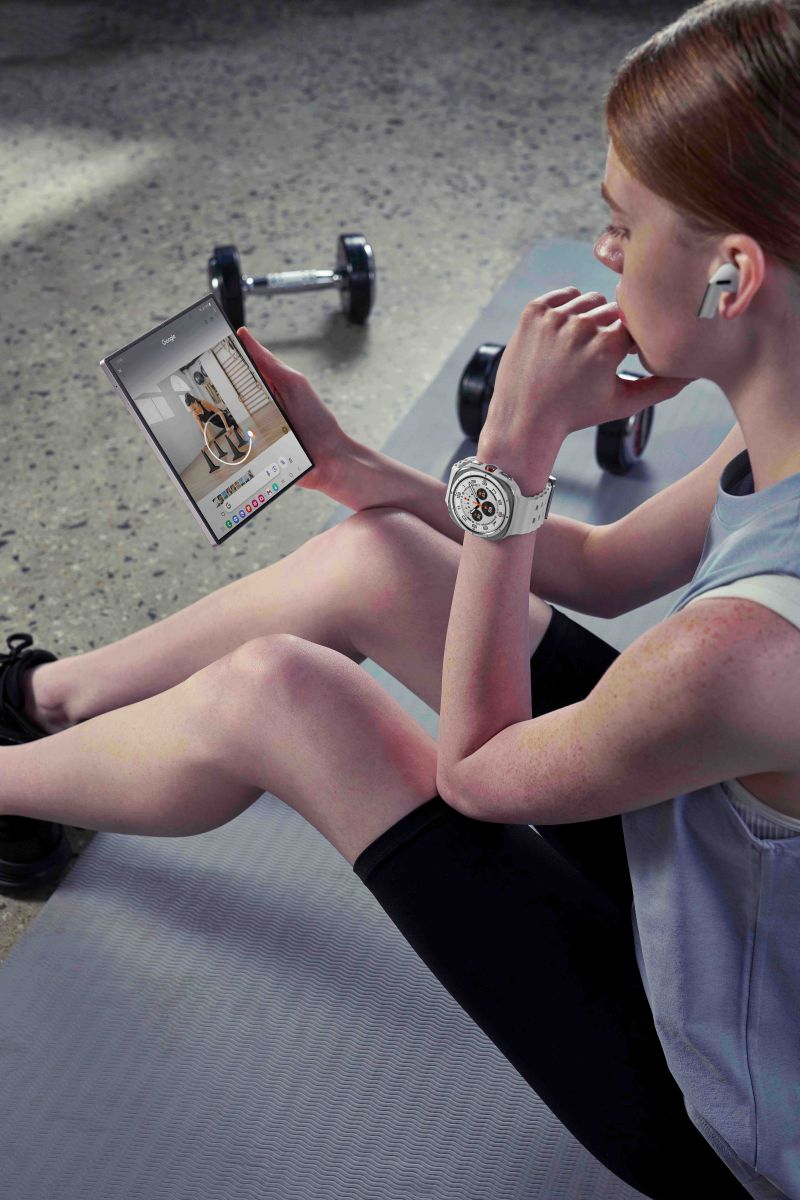 Galaxy Z Fold 6 - Galaxy Watch Ultra