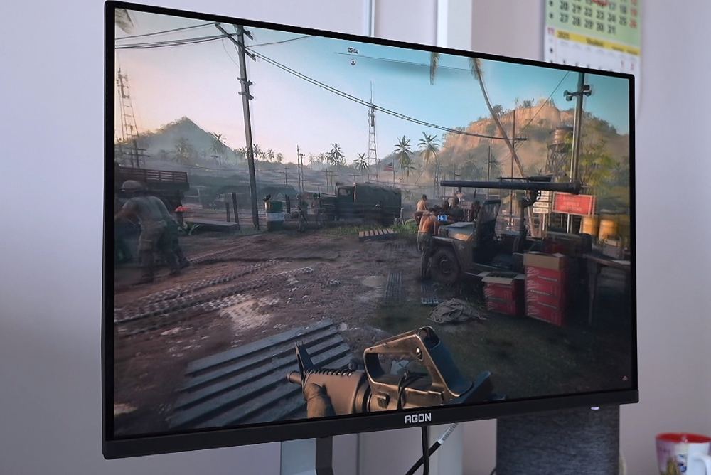 AOC Agon Pro AG326UD - gameplay