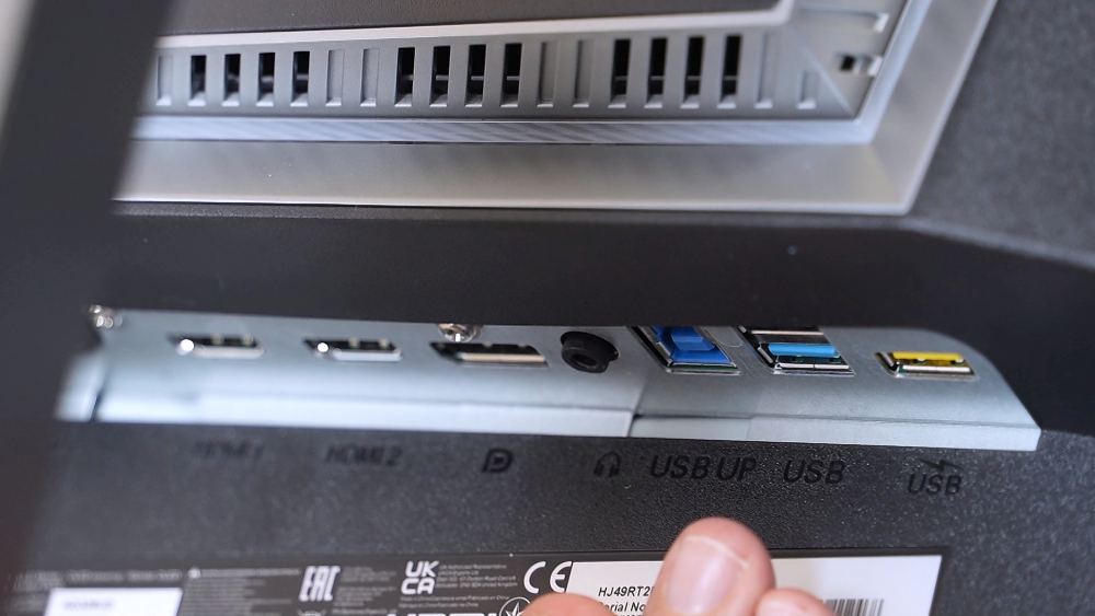 AOC Agon Pro - priključci i HUB