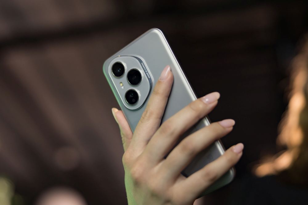 HONOR 400 Pro - pametni telefon u dlanu ruke