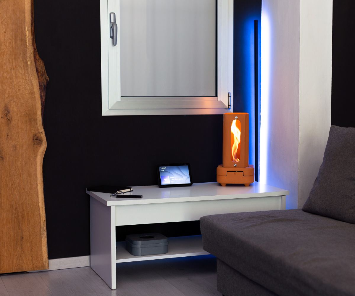 Tornado - tinjajući plamen koji grije