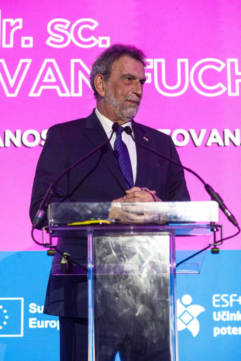 prof. dr. sc. Radovan Fuchs, ministar znanosti, obrazovanja i mladih