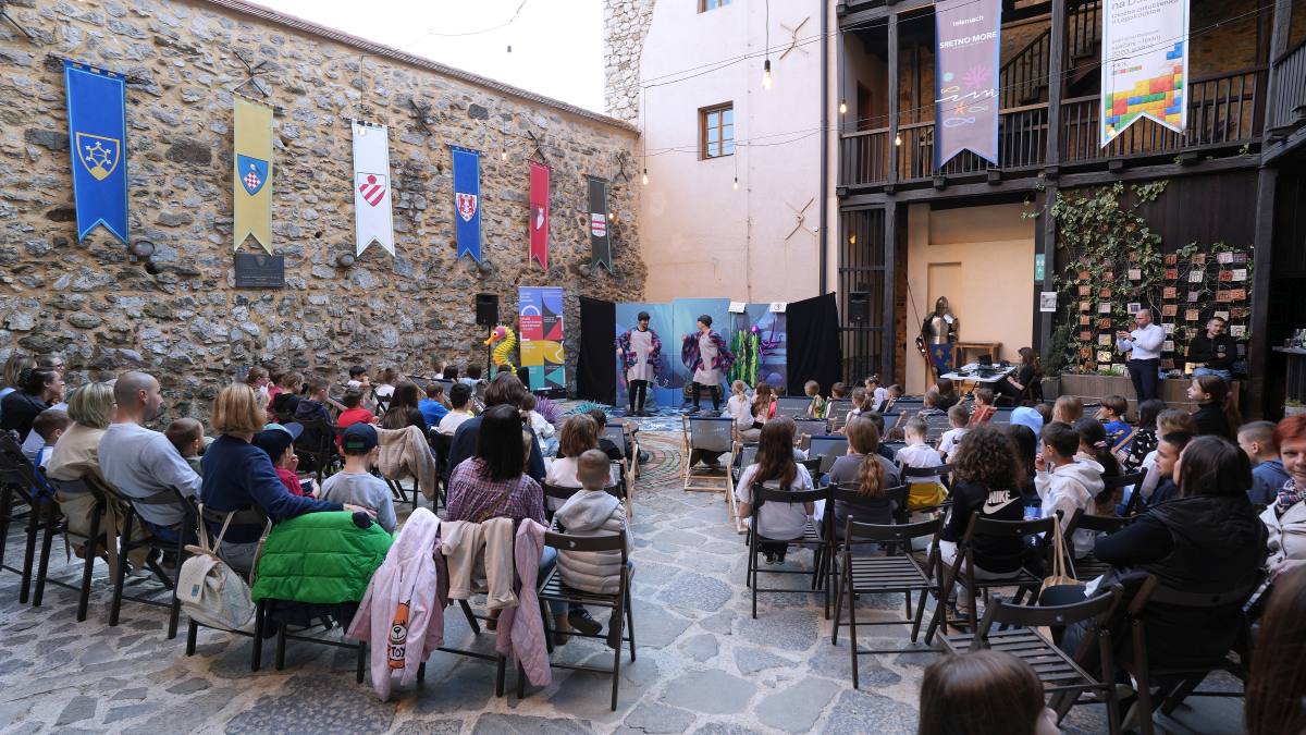 Stari dvorac Dubovac i prva edukativna predstava „Sretno more“