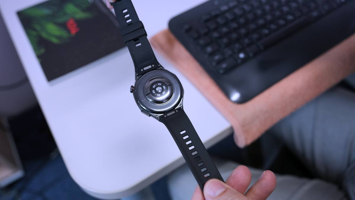Huawei Watch GT 6 Pro - keramička pozadina i senzori