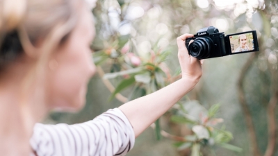 Podijelite svoju priču pomoću novog fotoaparata LUMIX G100