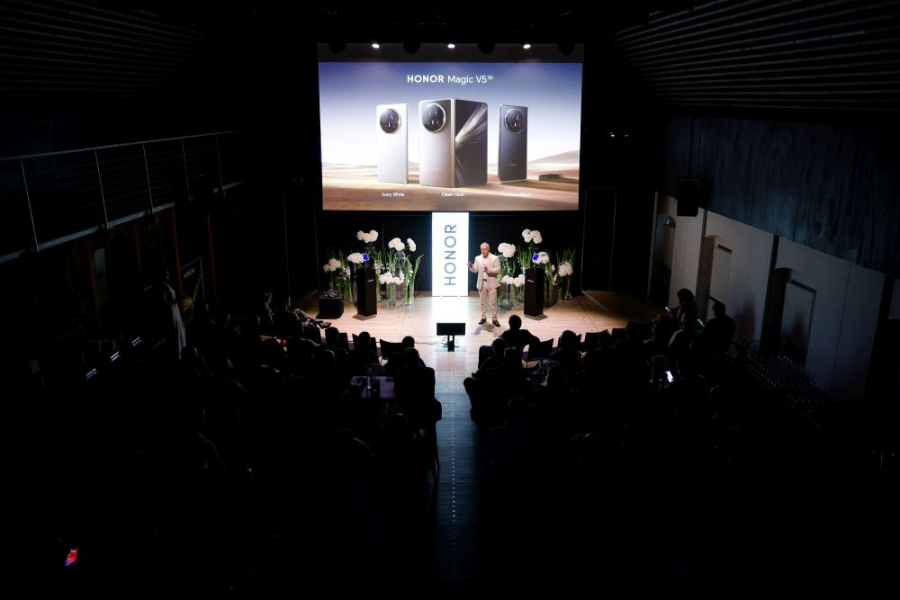 HONOR Magic V5 - predstavljanje u Ljubljanskom dvorcu