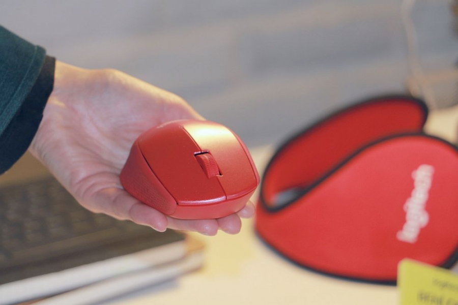 Logitech mi&scaron;evi M330 Silent Plus i M220