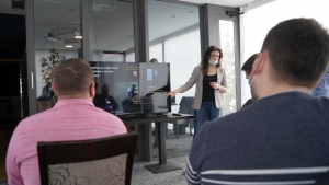 OnePlus predstavlja OnePlus seriju 9 vodećih pametnih telefona i prvi OnePlus sat