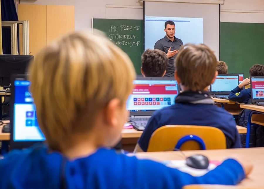 Algebrina Digitalna akademija pridružila se "Satu kodiranja" besplatnim radionicama za djecu 10. prosinca