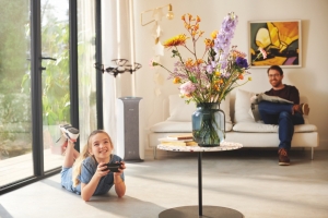 Kako u 6 minuta do čistog i svježeg zraka u toplini va&scaron;eg doma? Uz Philips Air Purifier lako.