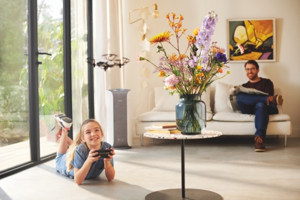 Kako u 6 minuta do čistog i svježeg zraka u toplini va&scaron;eg doma? Uz Philips Air Purifier lako.