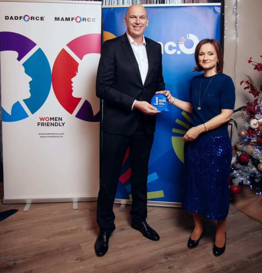 Adrian Ježina, Diana Kobas De&scaron;ković