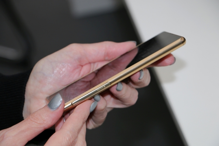 Sony Xperia M5