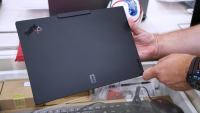 Lenovo i FIFA: Aura Edition verzija ThinkPada X1 Carbon obilježava Svjetsko nogometno prvenstvo
