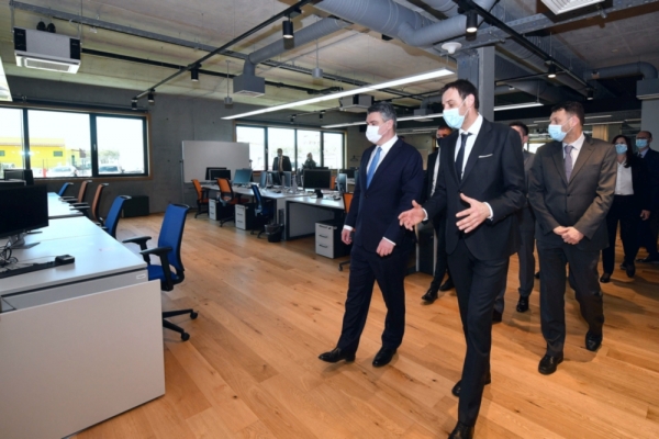 Posjetom vodnjanskoj kompaniji Predsjednik RH Zoran Milanović snažno podržao i hrvatsku IT industriju