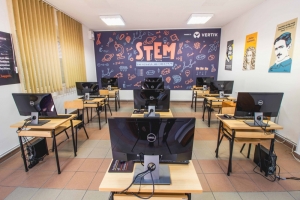 Vertiv donirao opremu za otvorenje novog STEM centra u Glini, Hrvatska