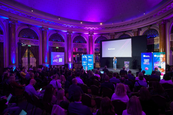 Vikas Tibrewala na BE-terna godi&scaron;njoj konferenciji: Tesla nije otporna na izazove budućnosti, kao &scaron;to nisu bili ni nekada&scaron;nji trži&scaron;ni lideri Nokia, Blackberry i Kodak!