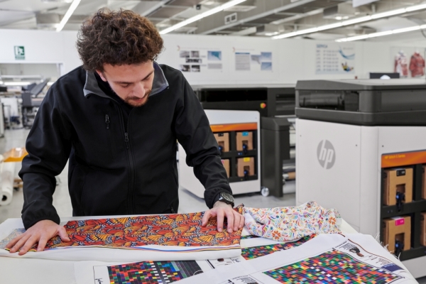 Nenadma&scaron;na kvaliteta tiska - HP Stitch