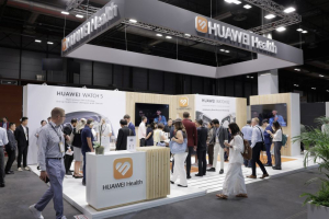 HUAWEI WATCH D2 na ESC kongresu 2025