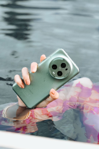 U Hrvatskoj dostupan pametni telefon s najboljim zaslonom na trži&scaron;tu - HONOR Magic5 Pro