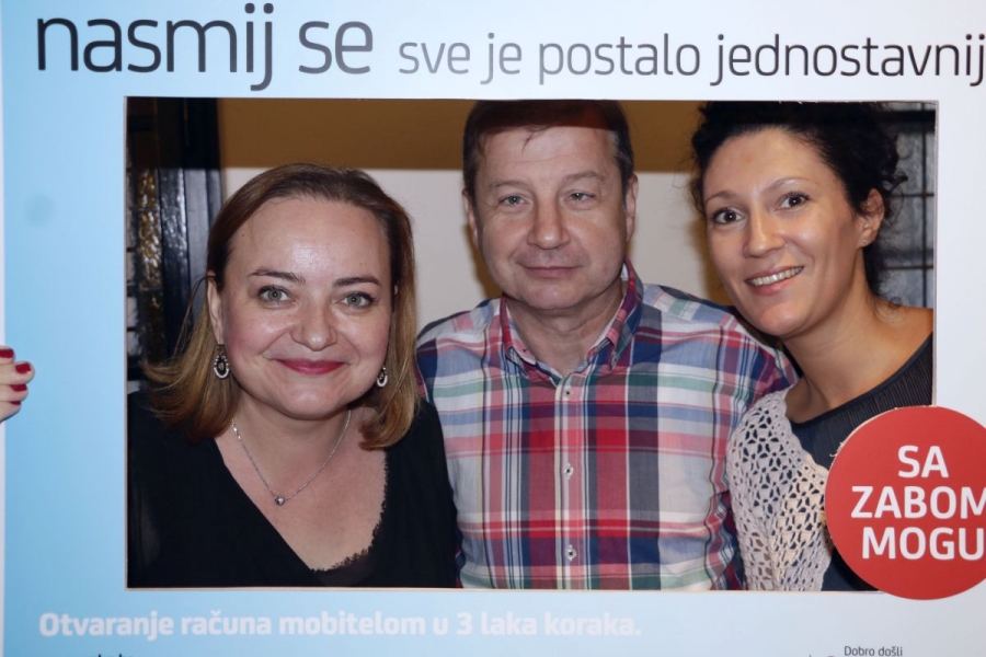 Zabin tehnolo&scaron;ki iskorak potaknut suvremenim trendovima kori&scaron;tenja pametnih telefona - otvaranje računa pomoću mobitela