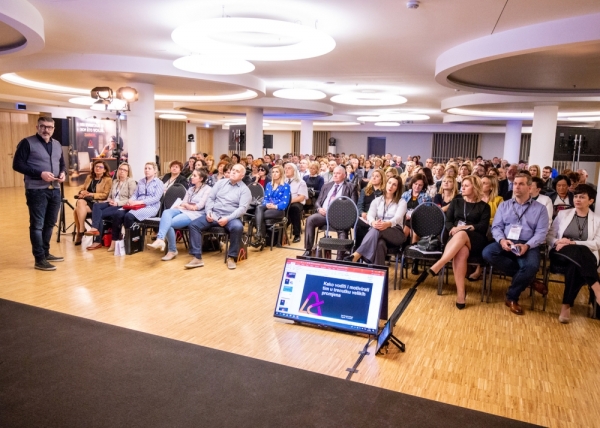 Algebra je osnovala Zavod za kvalitetu obrazovanja i održala prvu, izuzetno posjećenu konferenciju za ravnatelje &scaron;kola