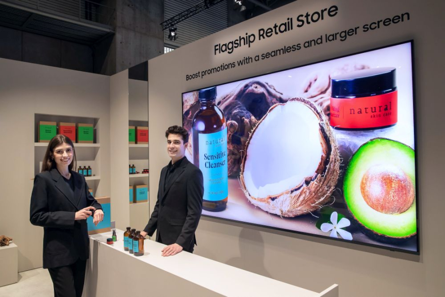 ISE2025 Samsung Supersized 115_4K Smart Signage