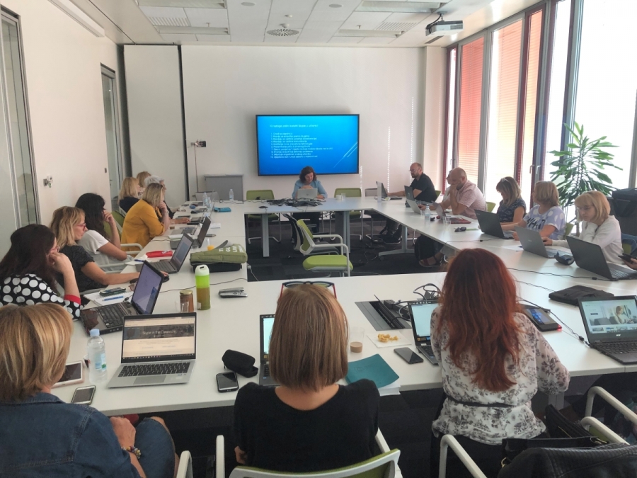 Dvostruko vi&scaron;e učitelja - polaznika drugog Microsoftovog programa tehnolo&scaron;ke edukacije učitelja TIP